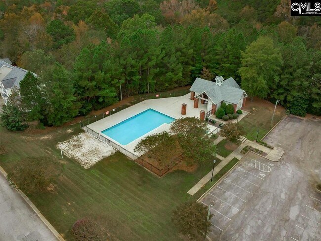 Building Photo - 105 High Bluff Ln