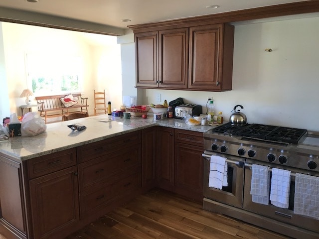 Building Photo - 572 E Branch Rd