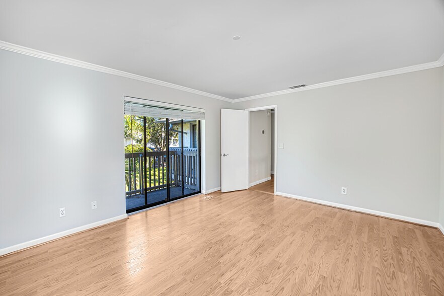 Building Photo - 17455 Overhill Dr