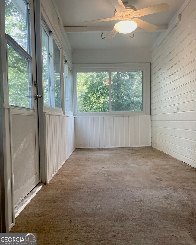 Building Photo - 102 Ridgestone Ct
