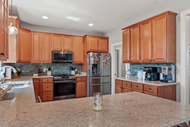 Building Photo - 98 Merganser Dr