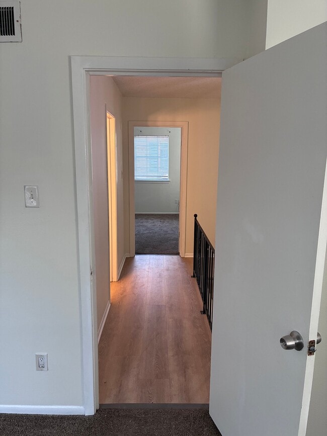 Building Photo - 2117 Giuffrias Ave