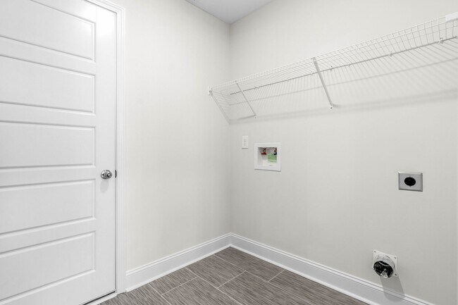 Building Photo - 2628 Rafiki Dr