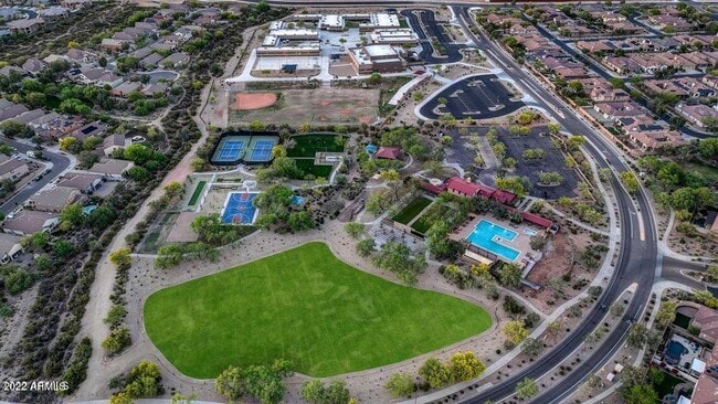 Building Photo - 2413 W Sienna Bouquet Pl