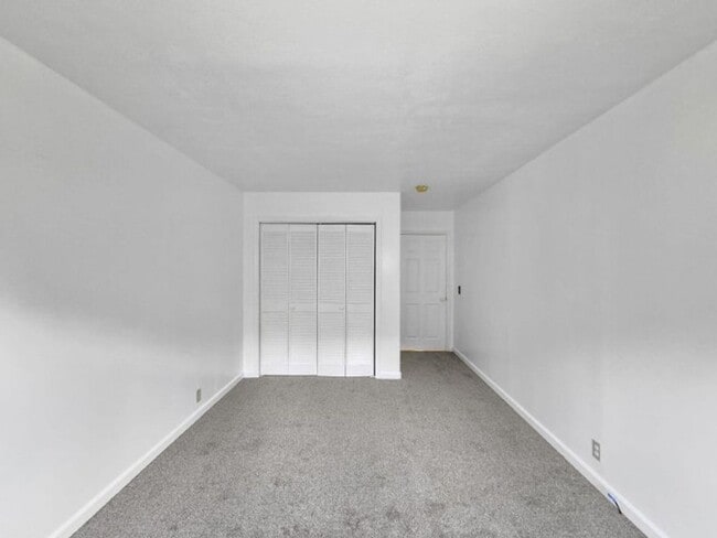 Building Photo - Spacious 4-Bedroom Home with Stunning Hilltop Views in Fortuna, CA