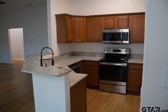 Building Photo - 11380 Derby Dr