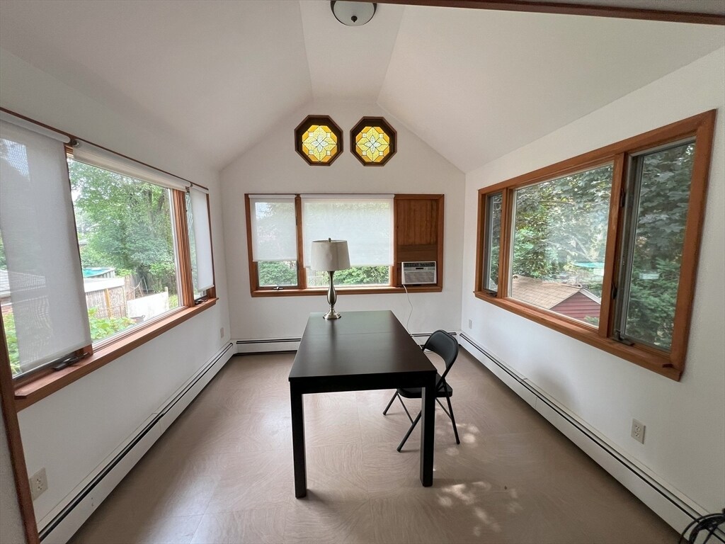 Building Photo - 19 Cresthill Rd