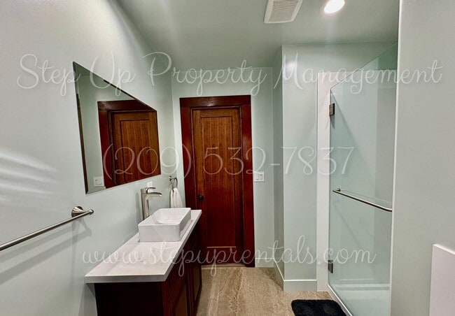 Building Photo - Sonora Sweet Spot | Updated 2BR, Soaking Tub, Fenced Yard + Porch