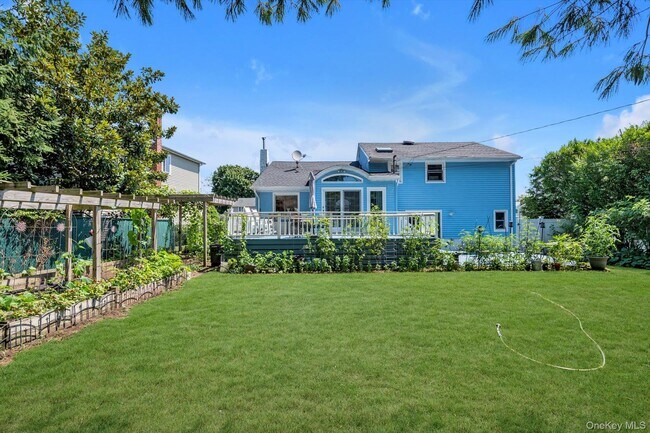 Building Photo - 38 Loretta Dr