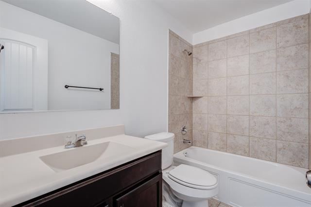 Building Photo - 4009 Pecan Meadow Dr