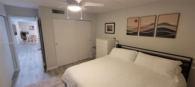 Building Photo - 1200 14th St