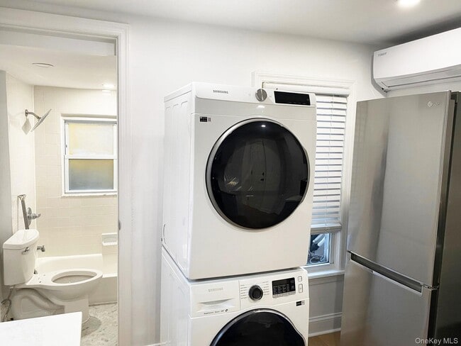 Building Photo - 153 Southside Ave