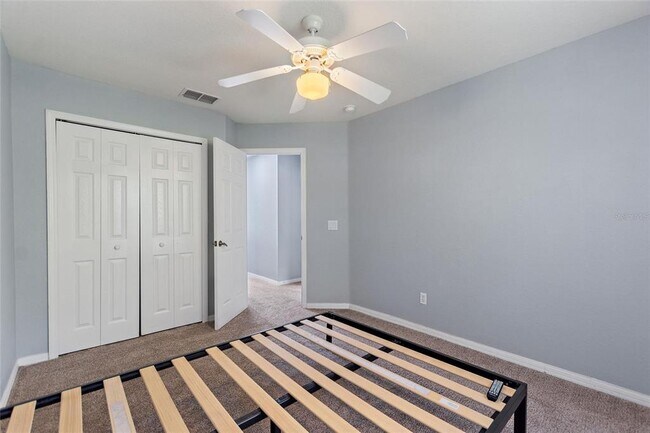 Building Photo - 546 Windsor Pl