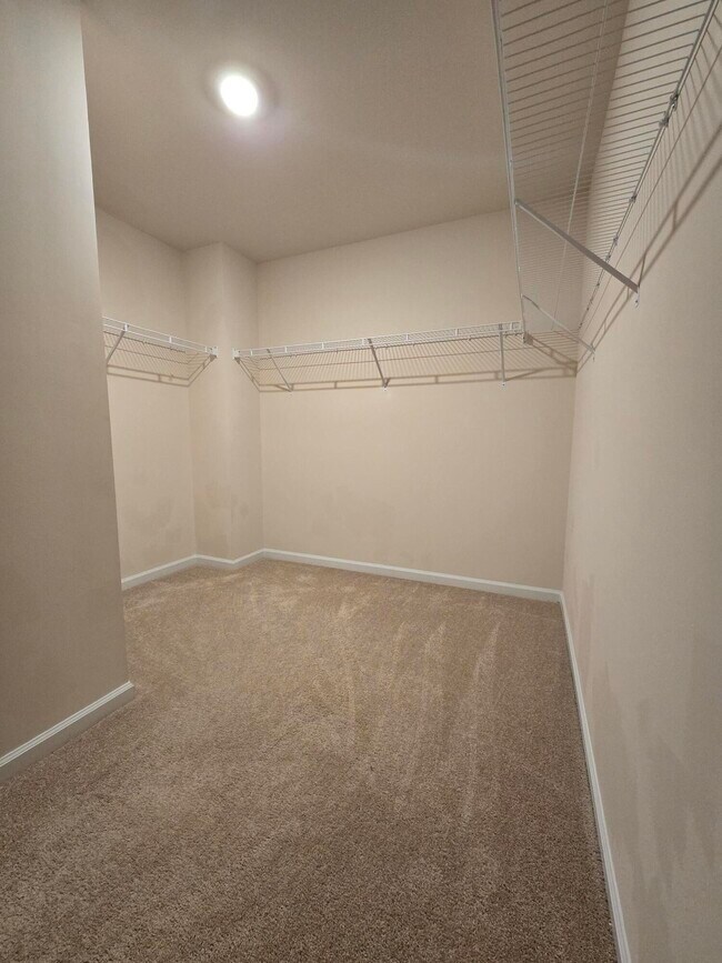 Building Photo - 4053 Crimson Pass