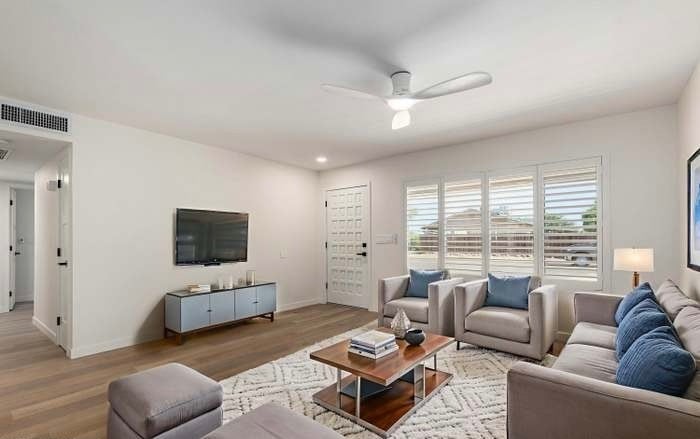 Building Photo - 2958 S El Paradiso