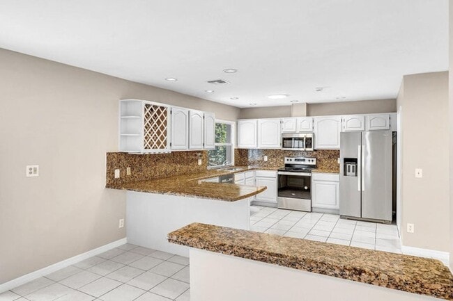 Building Photo - 6144 Royal Lytham Dr