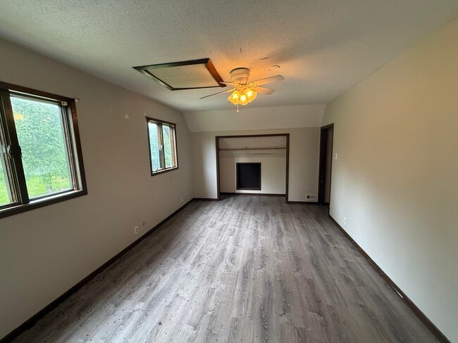 Building Photo - 4284 State Rd J