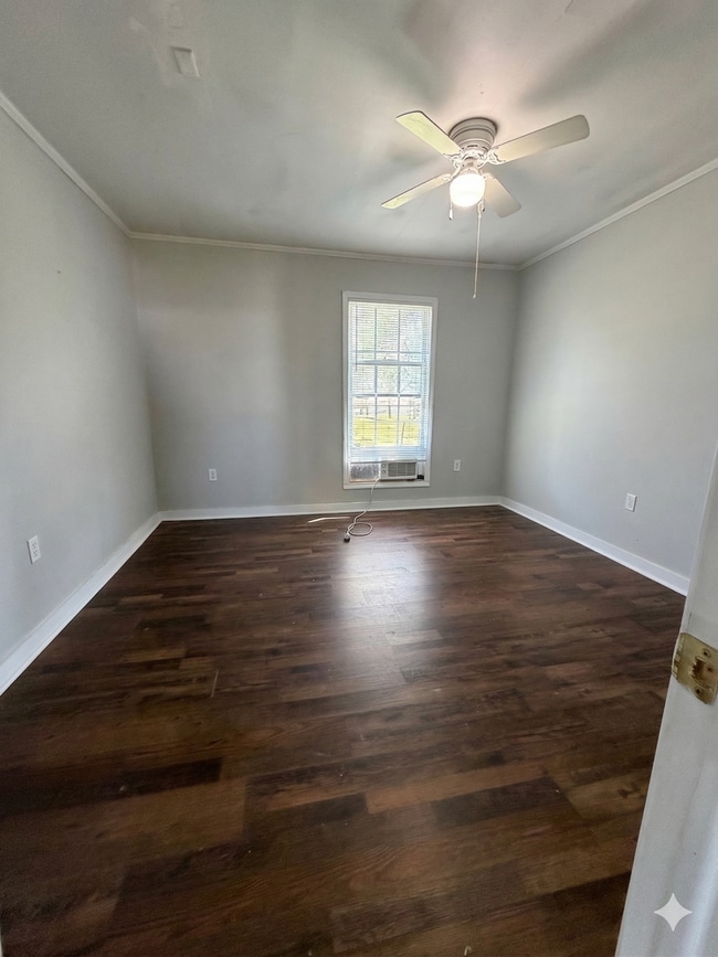 Building Photo - 00746