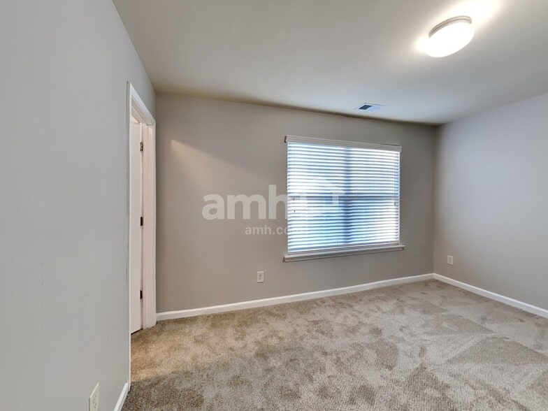 Building Photo - 1276 Key Manor Ln