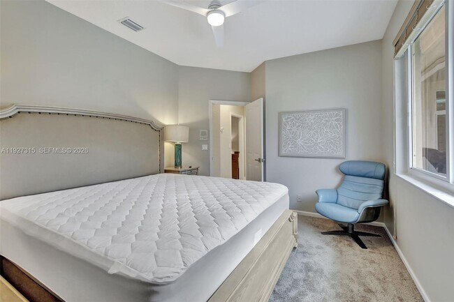 Building Photo - 2922 Medinah