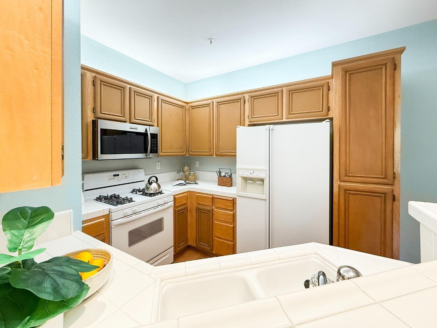 Building Photo - 1102 Niguel Ln