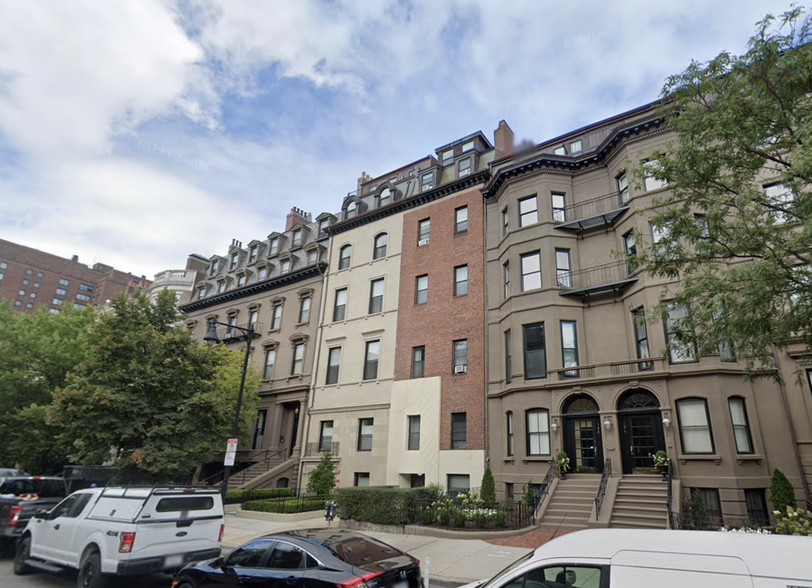 Building Photo - 140 Beacon St