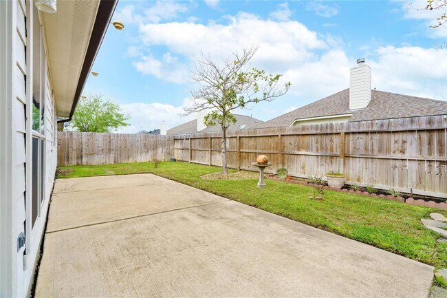 Building Photo - 15418 Forest Creek Farms Dr