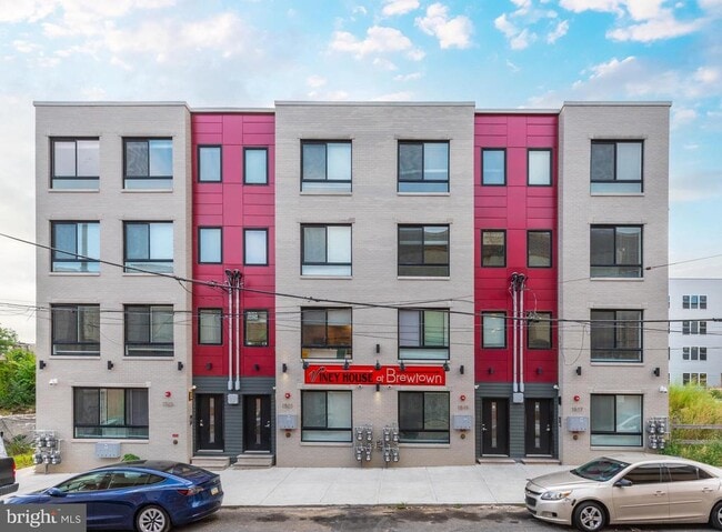 Building Photo - 1521 N Stillman St