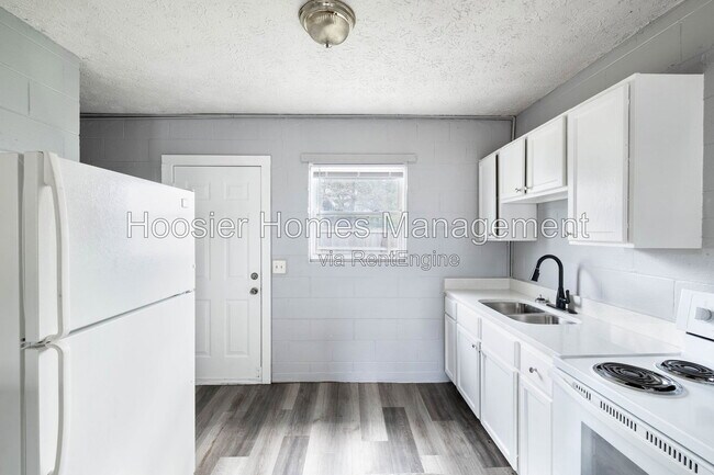 Building Photo - 1254 W 23rd St