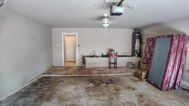 Building Photo - 5627 Postwood Green Ln