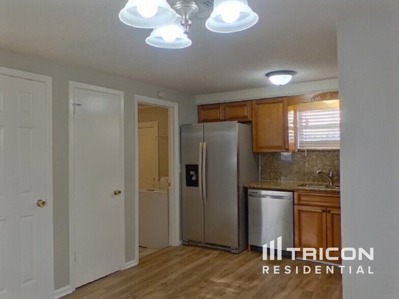 Building Photo - 6401 81st Ave