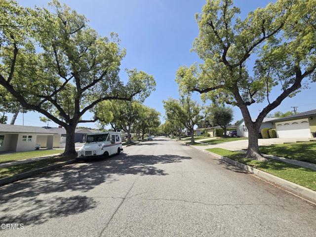 Building Photo - 3815 Mayfair Dr