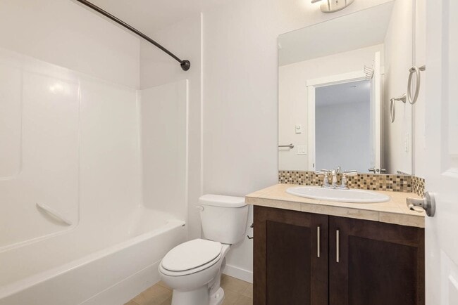 Building Photo - 5903 185th Ct NE