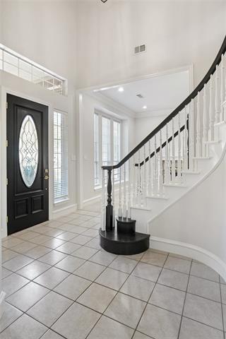 Building Photo - 1917 Cresson Dr