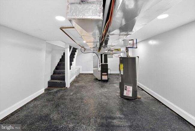 Building Photo - 903 Kirkwood St