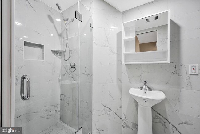 Building Photo - 1594 Poplar Grove Dr