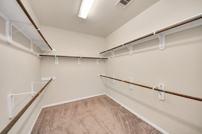 Building Photo - 2714 Birchwood Meadow Ct