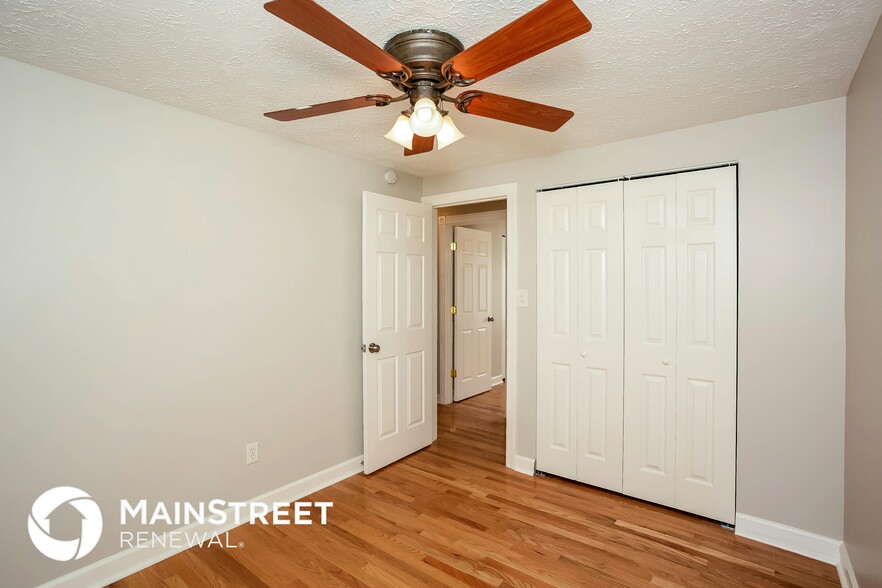 Building Photo - 6824 Littleton Dr