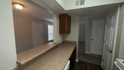 Building Photo - 7315 Brompton St