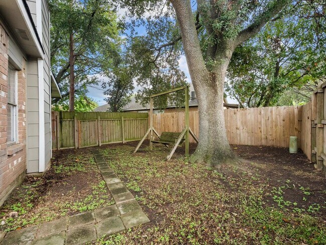 Building Photo - 10919 Kirkbud Ln