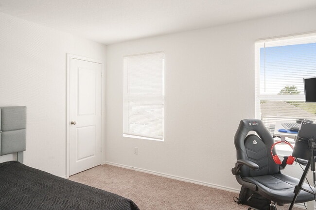 Building Photo - **First Month Rent Special**50% Off First Month Rent**Call Today! "Spacious 4-Bed, 3-Bath Gem in ...