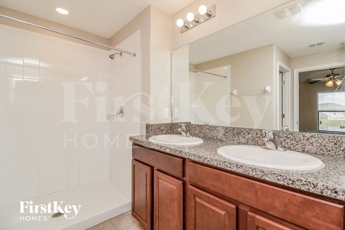 Building Photo - 5048 Brickwood Rise Dr