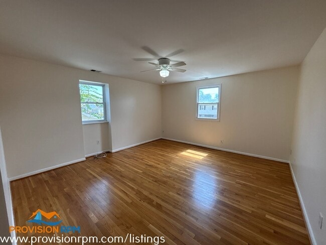 Building Photo - 7828 Bodkin View Dr