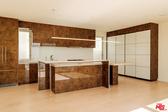 Building Photo - 18223 Coastline Dr