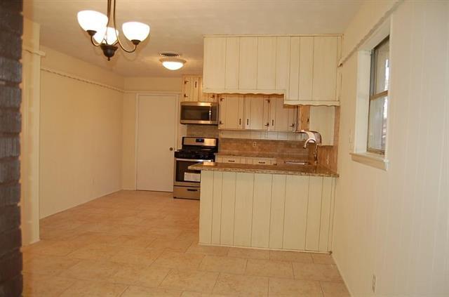 Building Photo - 214 Juniper St