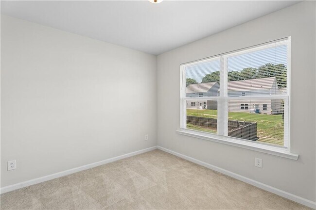Building Photo - 5740 Wheeler Ridge Rd