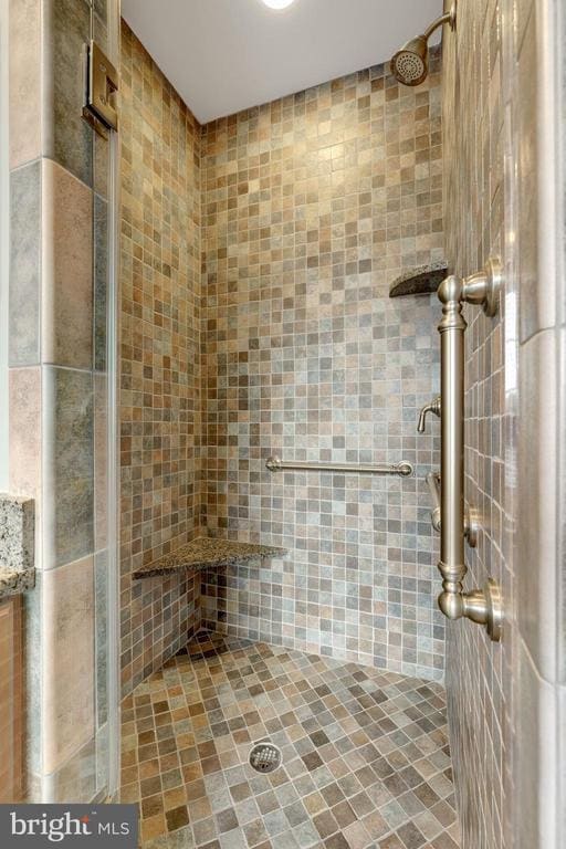 Building Photo - 229 Locust St SE