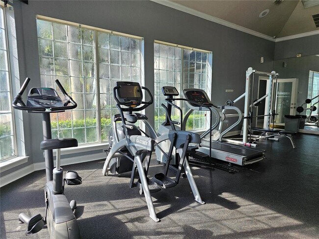 Building Photo - 13235 Sanctuary Cove Dr