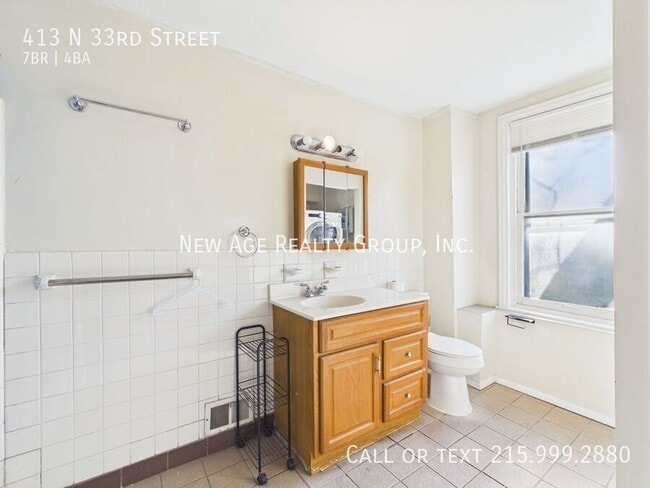 Building Photo - 413 N 33rd St