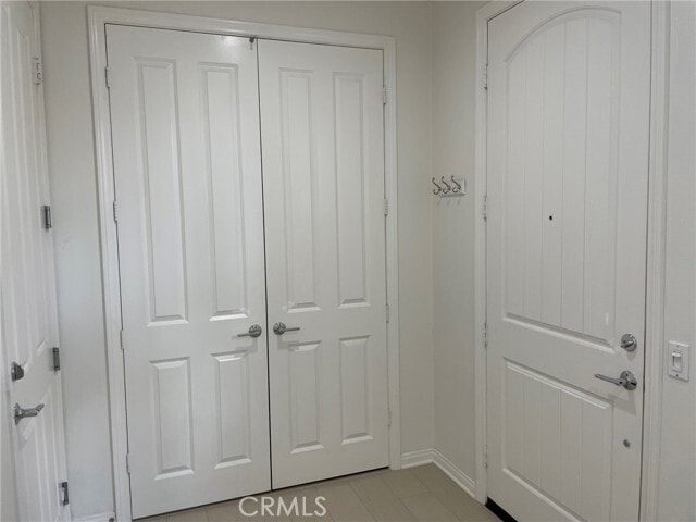 Building Photo - 810 The Promenade